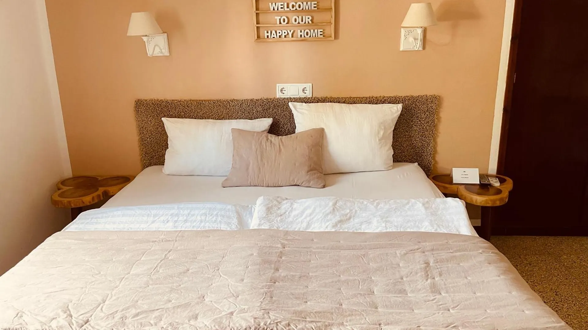Hotel Casa Ceiba Maria Cala D´Or 2*,  Spagna